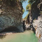Sicily & Sun Taormina 度假居 勒托阳尼