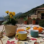 度假居 Sicily & Sun Taormina 勒托阳尼