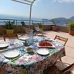 Sicily & Sun Taormina 勒托阳尼